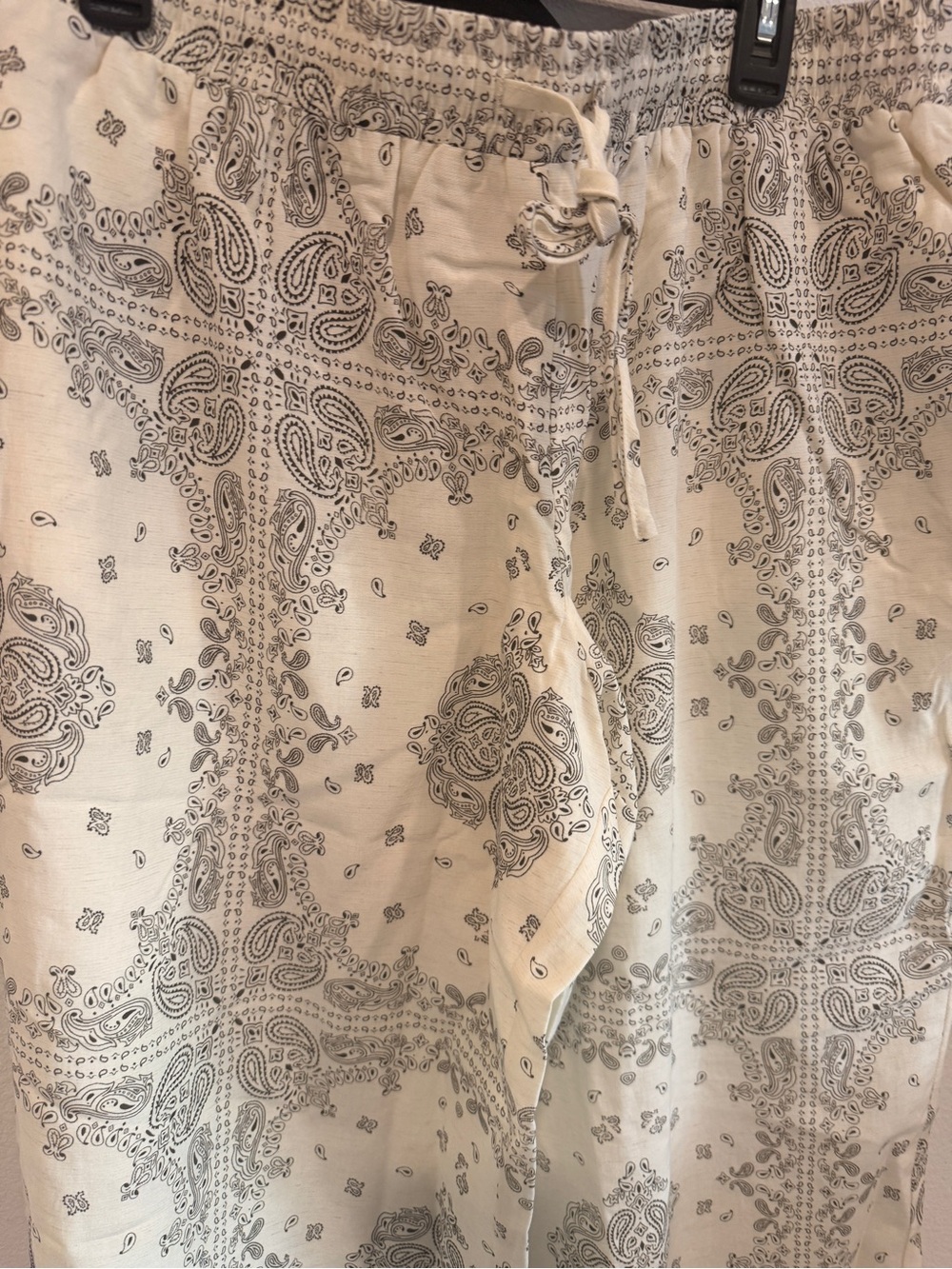 Urban Outfitters Kimchi Blue Maura Bandana Print Pull-On Pants - Picture 3 of 5